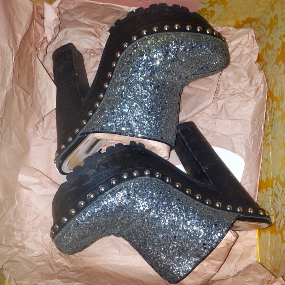 Authentic Miu Miu Heeled Clogs Great Condition With Box Size 6.5 Vintage Black